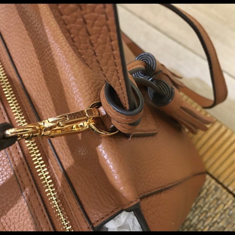 🆕 TORY BURCH Thea Mini Slouchy Satchel NWT brown - Picture 6 of 9